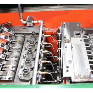 Five Station Bolt Making Machine main slider